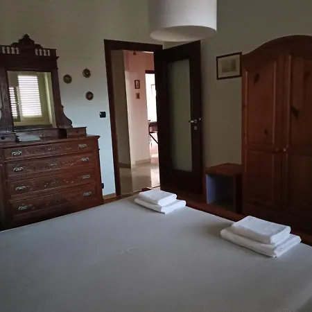 شقة Casa Caty بينيرولو